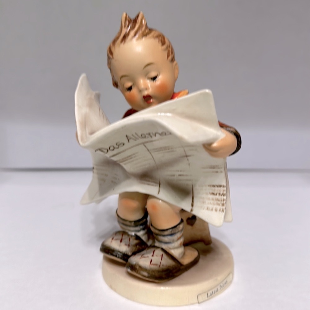💙TM3 ‘Latest News’ Hummel Goebel #184